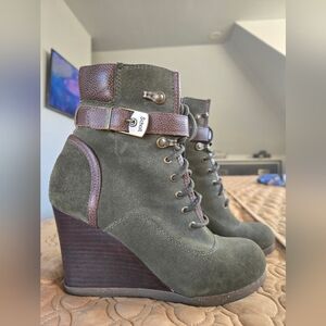 Scholl wedge bootie 36